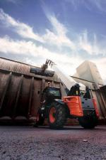 Ładowarki teleskopowe Bobcat T40180 IIIB