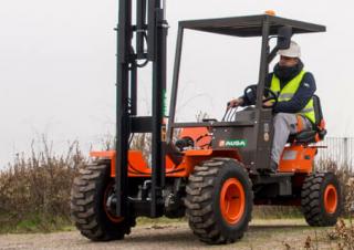 Terenowe wózki widłowe Ausa C 11 M