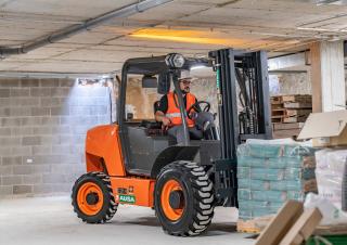 Terenowe wózki widłowe Ausa C 201 H x2