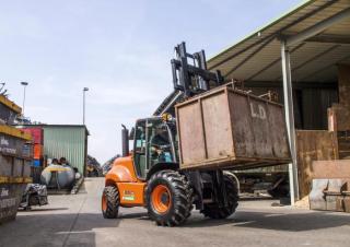 Terenowe wózki widłowe Ausa C 500 H