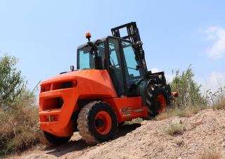 Terenowe wózki widłowe Ausa C 501 H x4