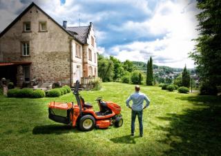 Kosiarki Samojezdne i Traktory Ogrodowe Kubota GR1600-II 