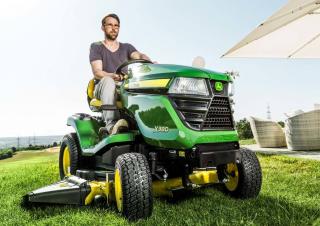Kosiarki Samojezdne i Traktory Ogrodowe John Deere X380