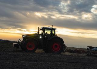 Traktory z napędem 4WD Fendt 1038 Vario ProfiPlus