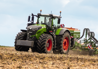 Traktory z napędem 4WD Fendt 1042 Vario ProfiPlus