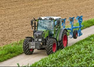 Traktory z napędem 4WD Fendt 207 S Vario