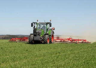 Traktory z napędem 4WD Fendt 310 Vario Power 