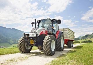Traktory z napędem 4WD Steyr 4085 Kompakt