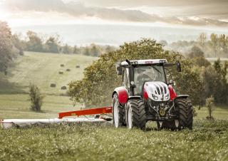 Pojazdy Ciągniki kompaktowe Steyr 4125 Profi CVT
