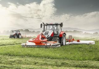 Pojazdy Ciągniki kompaktowe Steyr 4135 Profi Classic Profi