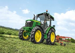Traktory z napędem 4WD John Deere 5058E