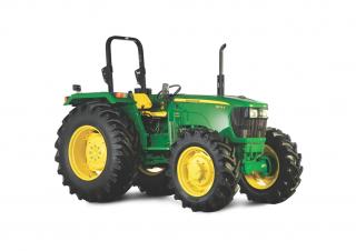 Traktory z napędem 4WD John Deere 5075 TREM-III
