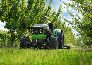 Traktory z napędem 4WD DEUTZ-FAHR 5080 DF Keyline