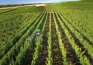 Traktory z napędem 4WD John Deere 5105GV