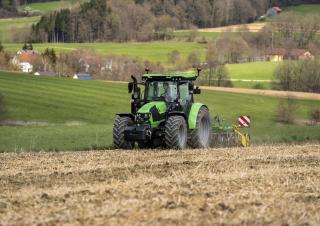 Traktory z napędem 4WD DEUTZ-FAHR 5125 LS
