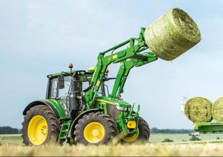 Traktory z napędem 4WD John Deere 6110M 