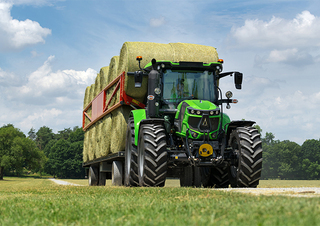 Traktory z napędem 4WD DEUTZ-FAHR 6135 C RVShift 