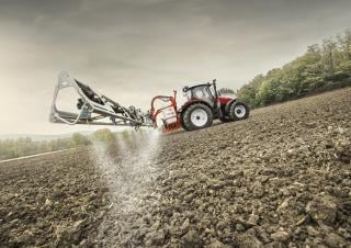 Traktory z napędem 4WD Steyr 6145 Profi CVT