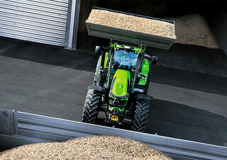 Traktory z napędem 4WD DEUTZ-FAHR 6165 Agrotron RCShift 
