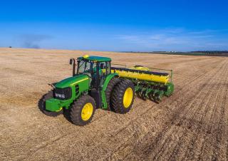 Traktory z napędem 4WD John Deere 6170J