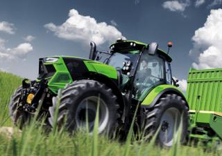 Traktory z napędem 4WD DEUTZ-FAHR 6215 Agrotron TTV