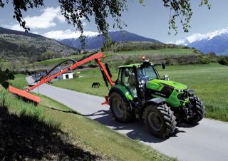 Traktory z napędem 4WD DEUTZ-FAHR 6215 Agrotron TTV