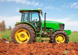 Traktory z napędem 4WD John Deere 6603