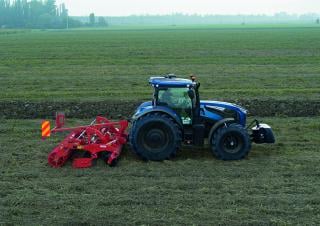 Traktory z napędem 4WD Landini 7-240 V-Shift 