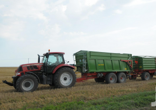 Traktory z napędem 4WD Pronar 8140