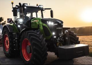 Traktory z napędem 4WD Fendt 939 Vario PowerPlus
