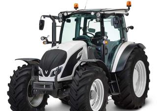 Traktory z napędem 4WD Valtra A104MH