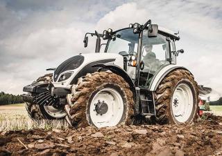 Traktory z napędem 4WD Valtra A74SH