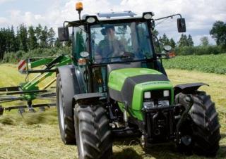 Traktory z napędem 4WD DEUTZ-FAHR Agroplus 315 INV.Idraulic