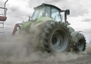 Traktory z napędem 4WD DEUTZ-FAHR Agrotron 7250 TTV