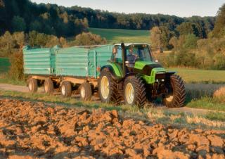 Traktory z napędem 4WD DEUTZ-FAHR Agrotron L 710