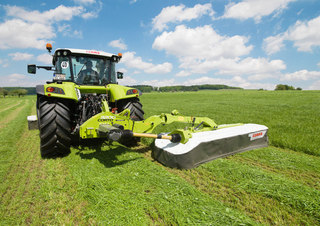Traktory z napędem 4WD Claas Arion 440