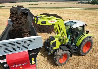 Traktory z napędem 4WD Claas Arion 440 