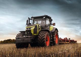Traktory z napędem 4WD Claas Axion 9.360 Cmatic 
