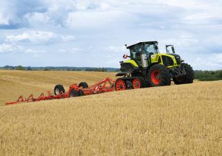 Traktory z napędem 4WD Claas Axion 960 Terra Trac