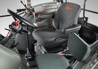 Traktory z napędem 4WD Zetor Crystal 160