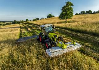 Traktory z napędem 4WD Claas Elios 330   