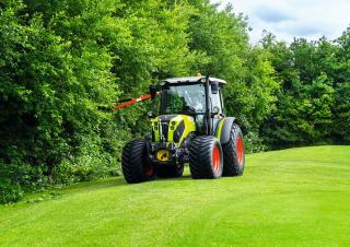 Traktory z napędem 4WD Claas Elios 330   