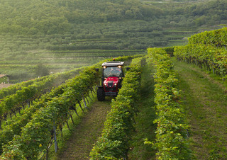 Traktory z napędem 4WD Valtra F105S