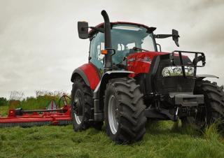 Traktory z napędem 4WD Case IH Farmall 120U