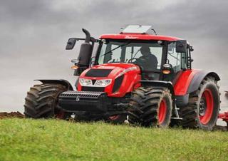 Traktory z napędem 4WD Zetor Forterra CL 110