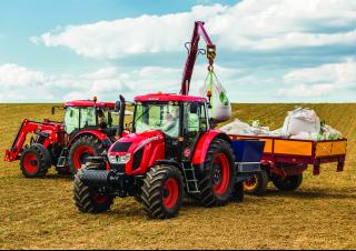 Traktory z napędem 4WD Zetor Forterra HSX 140
