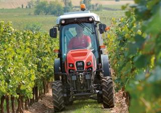 Traktory z napędem 4WD SAME Frutteto V 105 