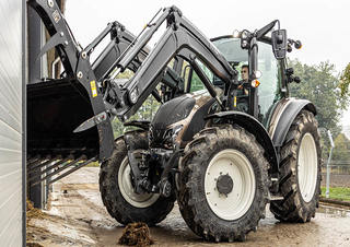 Traktory z napędem 4WD Valtra G105H
