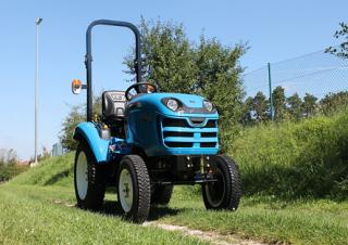 Traktory z napędem 4WD LS J23 HST