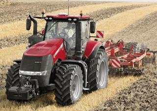 Traktory z napędem 4WD Case IH Magnum 250 Profi